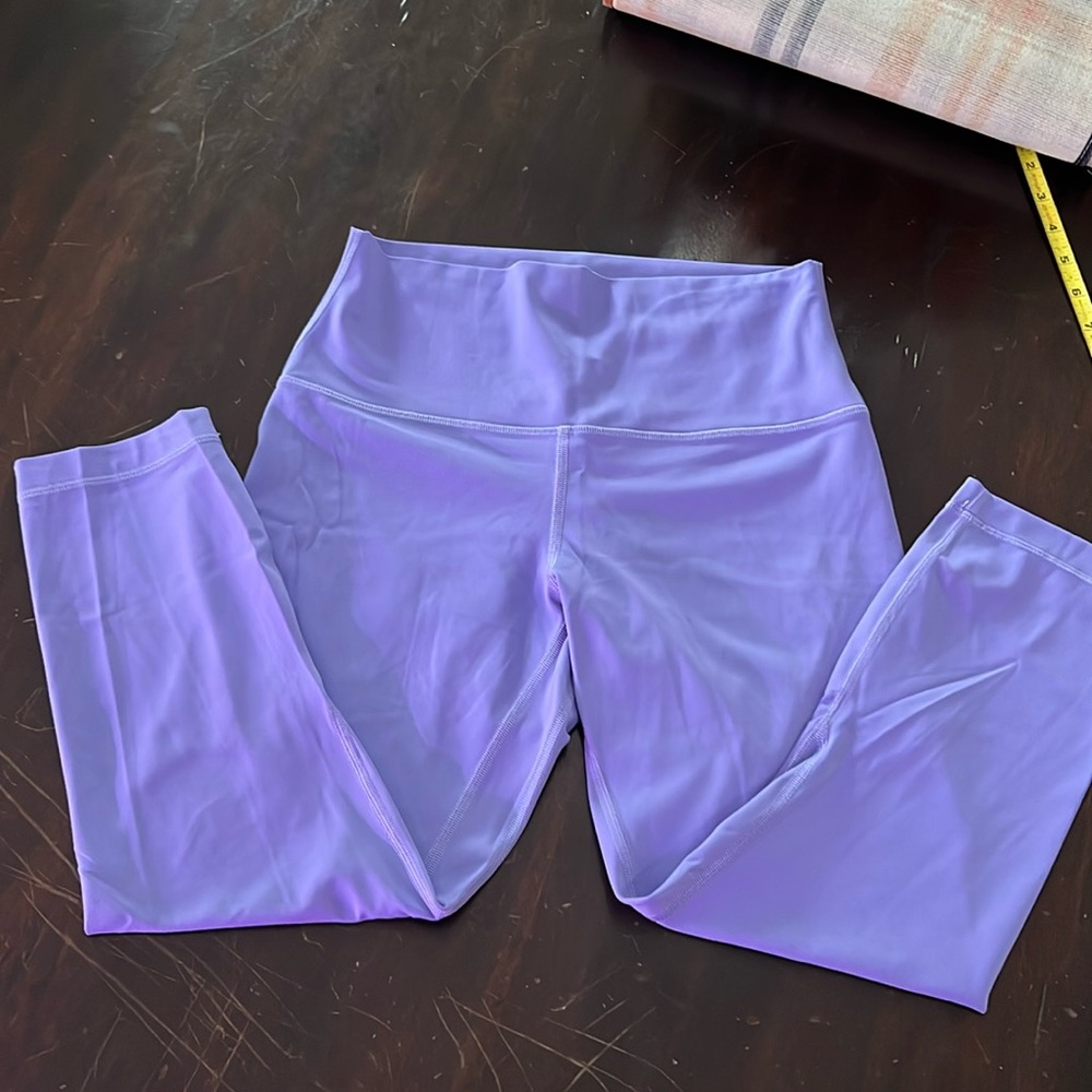 Lululemon Align High Rise Crop 21” Lavender Size 8